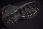 Stivali Stormhawk Tomaia in pelle premium con finitura idrorepellente. Membrane impermeabili e traspiranti eVent aiutano a mantenere i piedi asciutti Suole in gomma altamente tassellate, antiscivolo e resistenti all’olio, per prestazioni motociclistiche al top Sottopiedi in poliuretano a celle aperte per ammortizzare il piede BOA - immagine 7